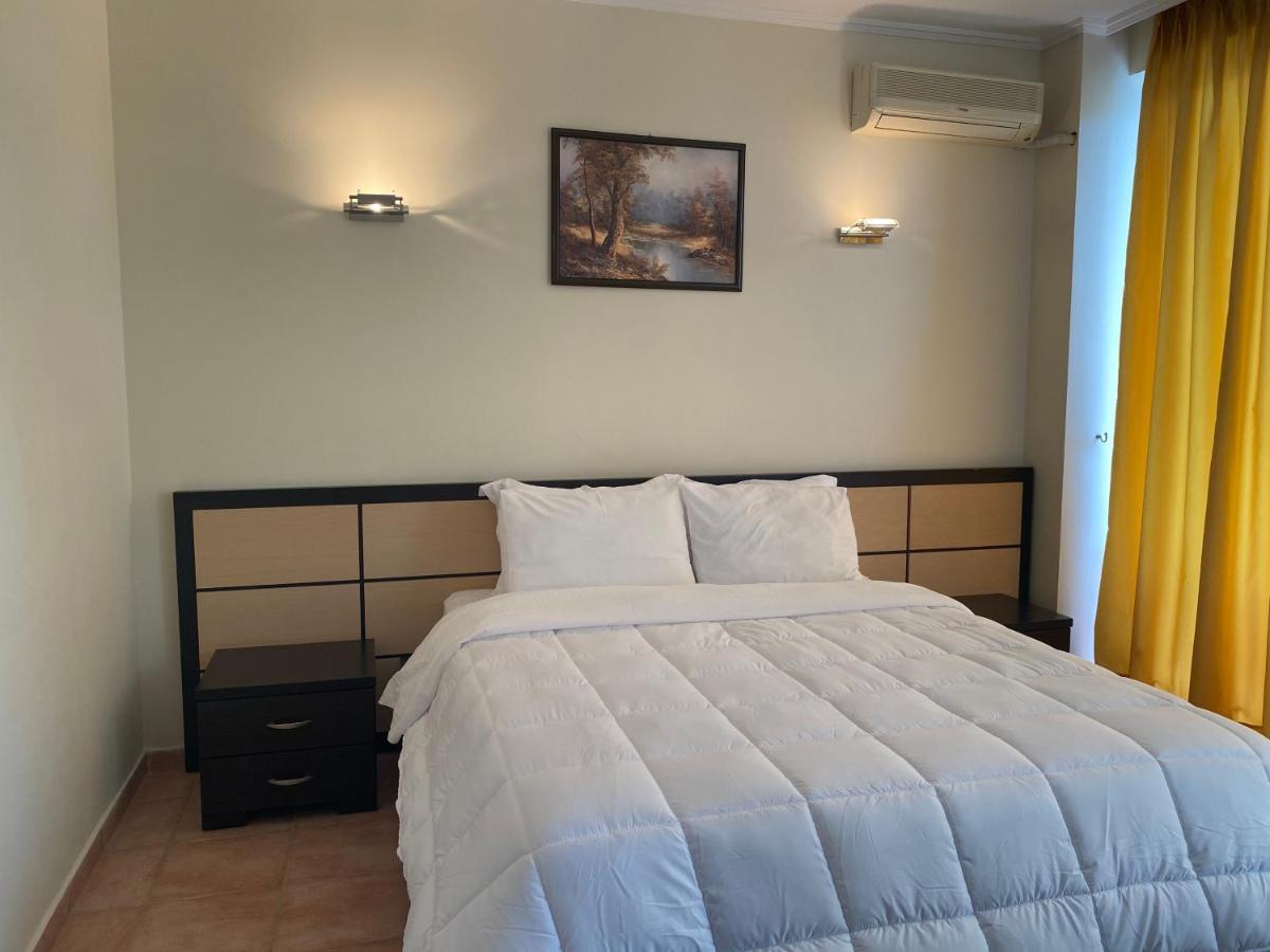 Hotel Dodona Sarandë Eksteriør billede