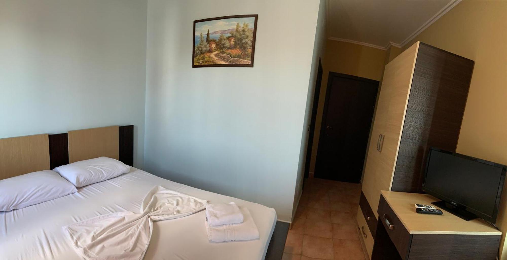 Hotel Dodona Sarandë Eksteriør billede