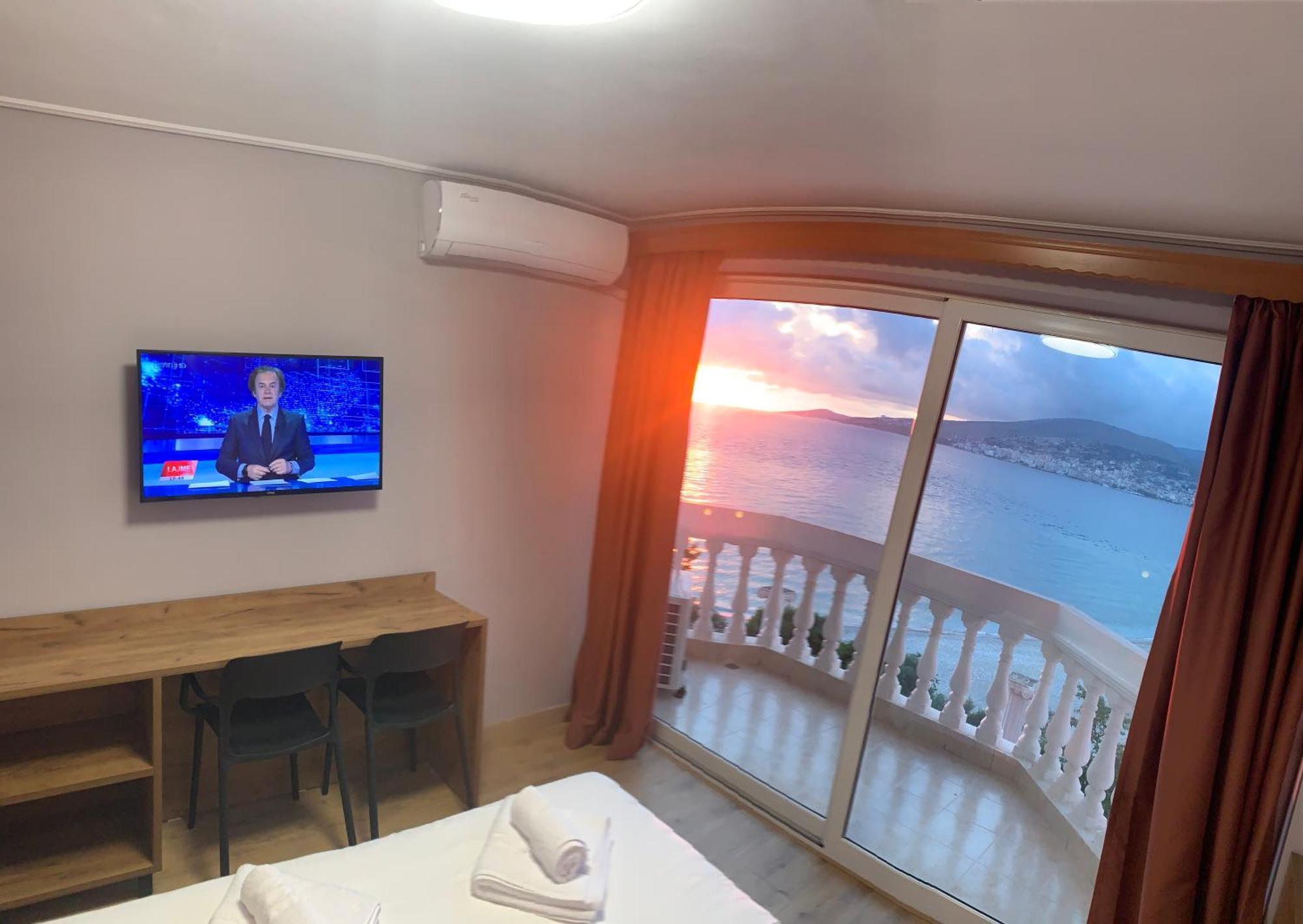 Hotel Dodona Sarandë Eksteriør billede