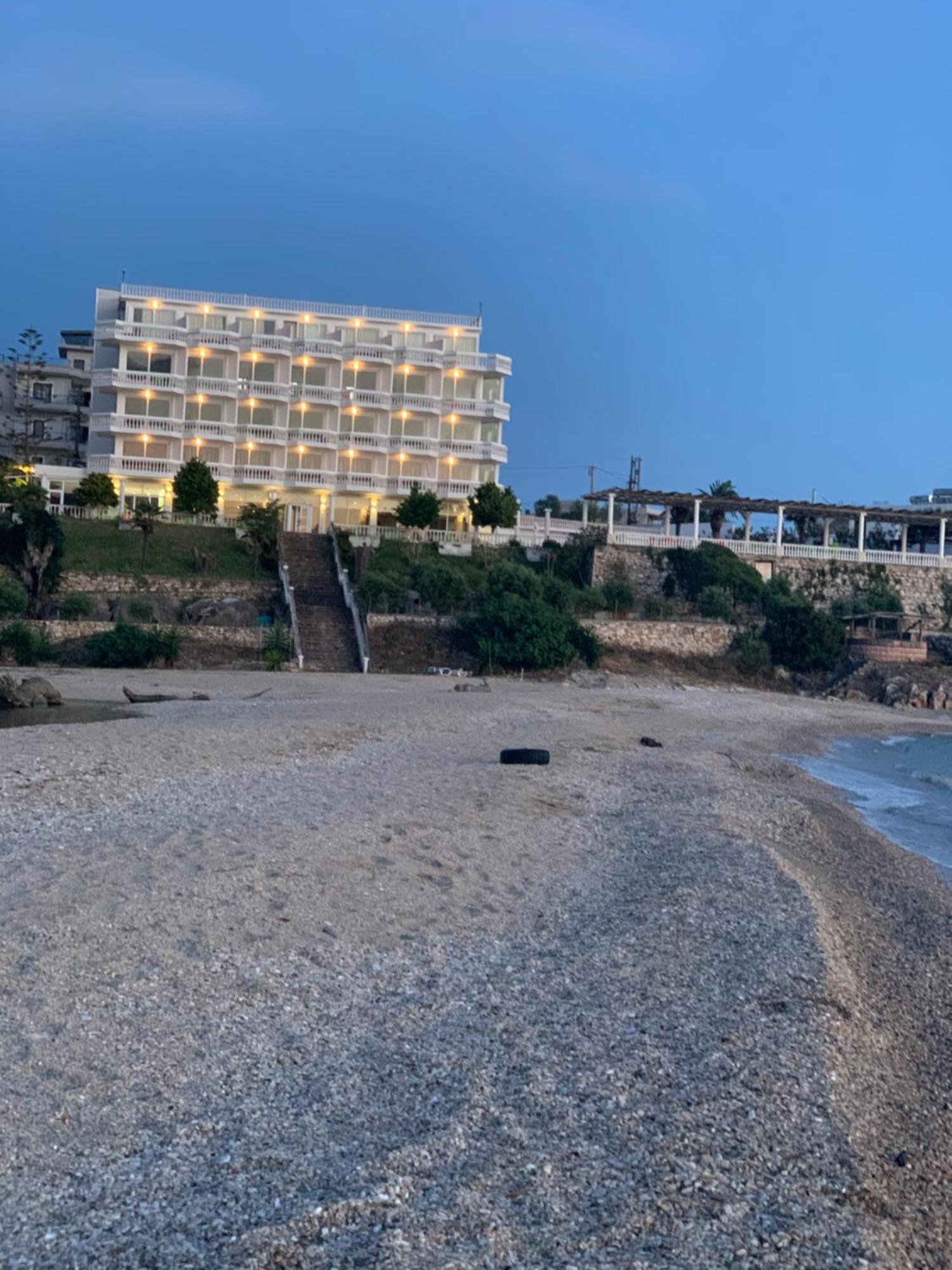 Hotel Dodona Sarandë Eksteriør billede
