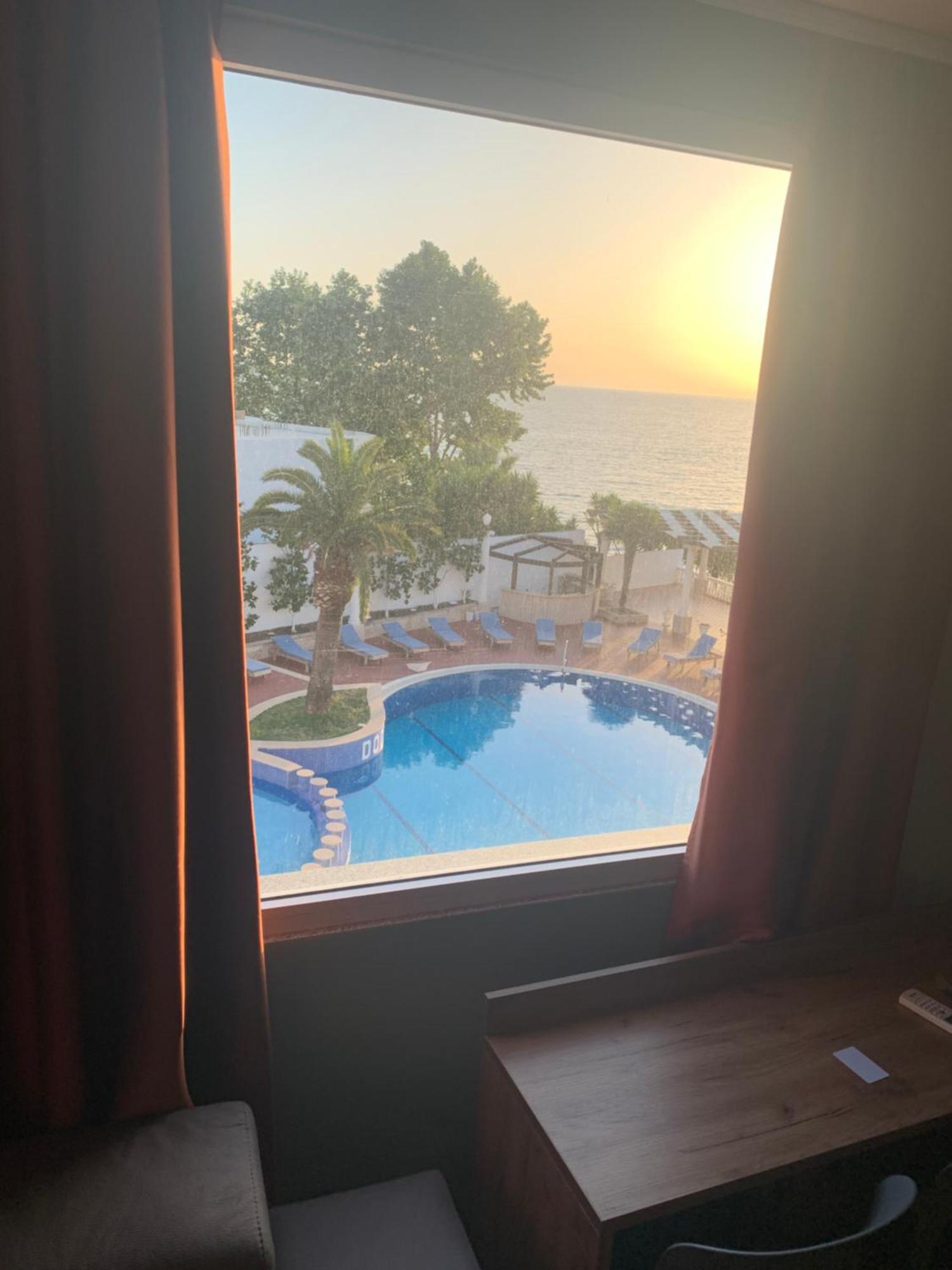 Hotel Dodona Sarandë Eksteriør billede