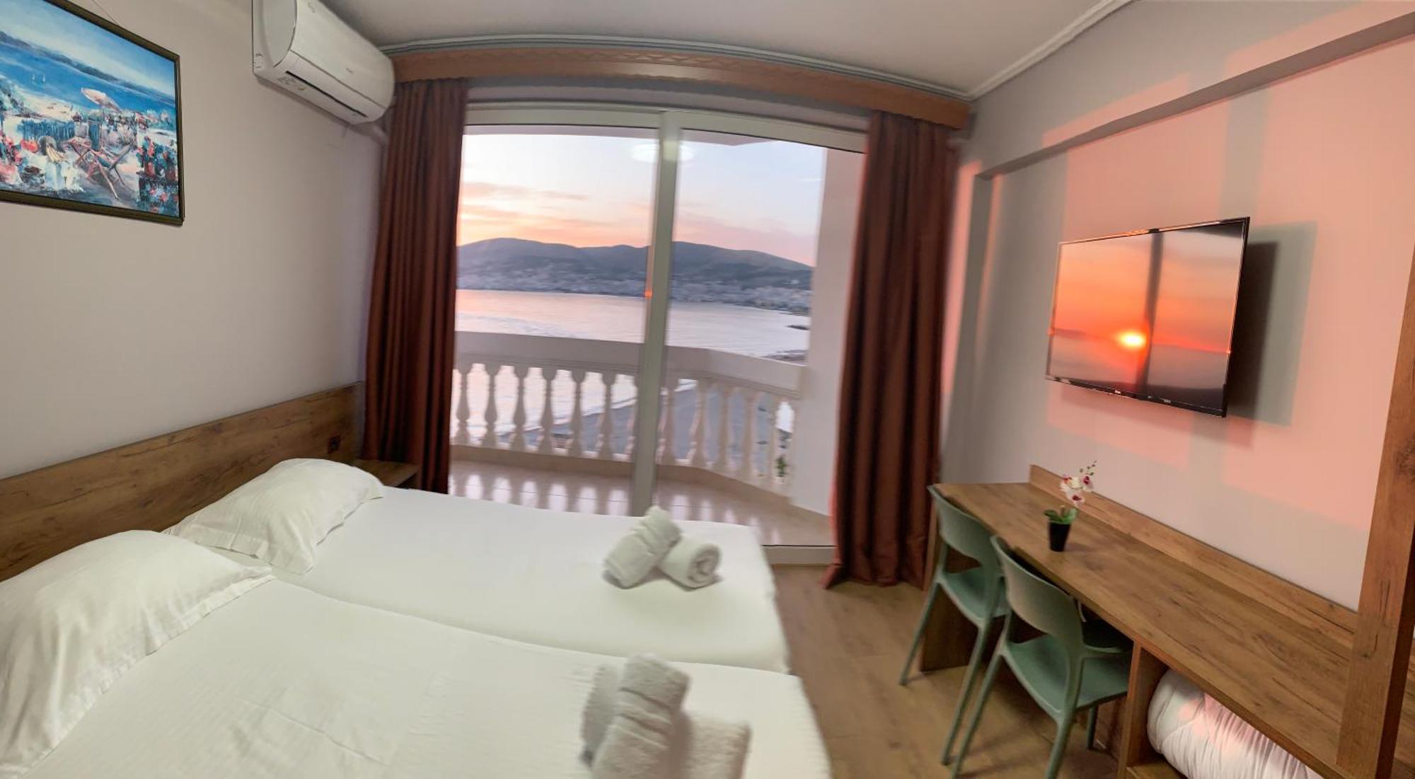 Hotel Dodona Sarandë Eksteriør billede