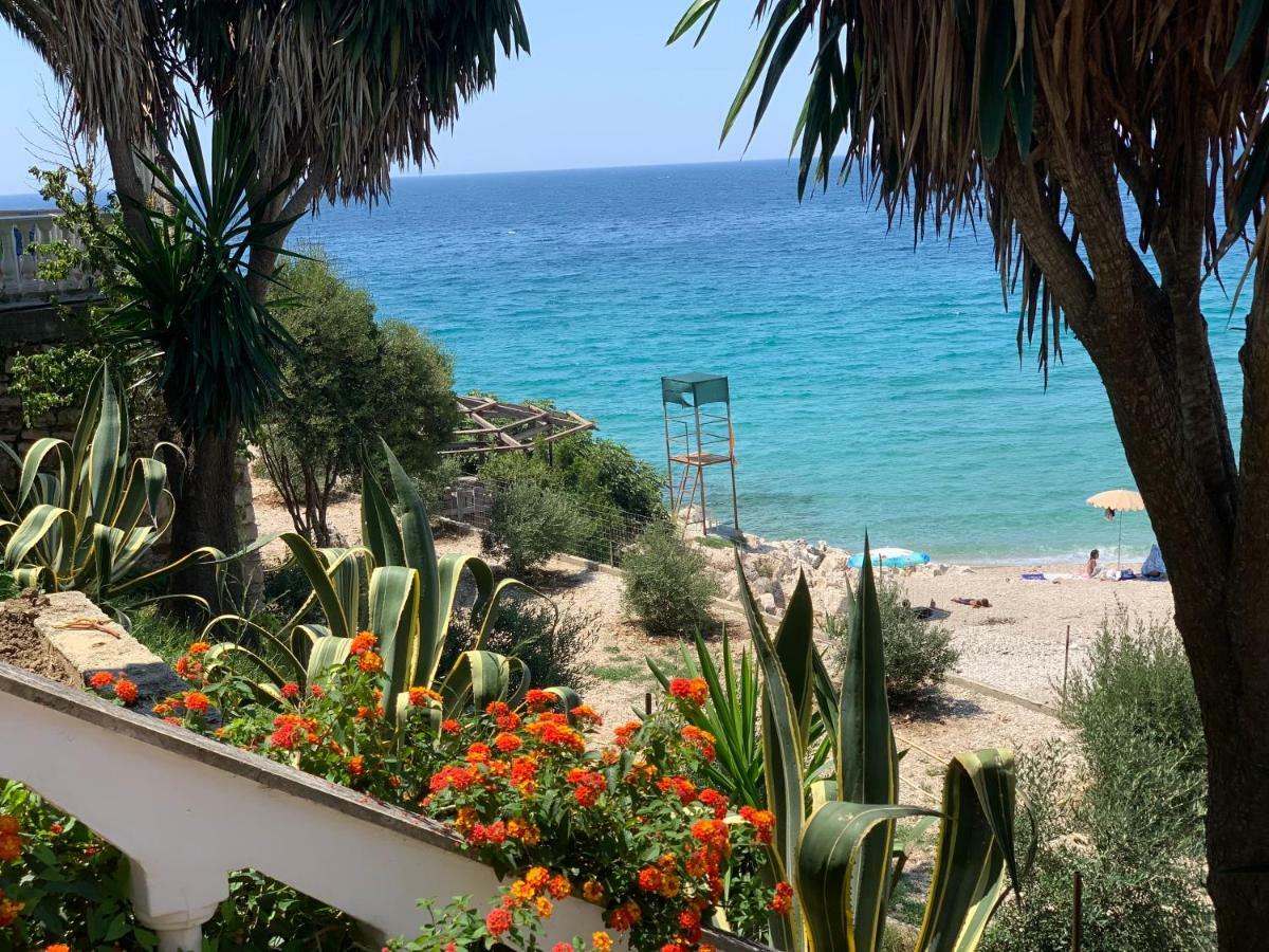 Hotel Dodona Sarandë Eksteriør billede